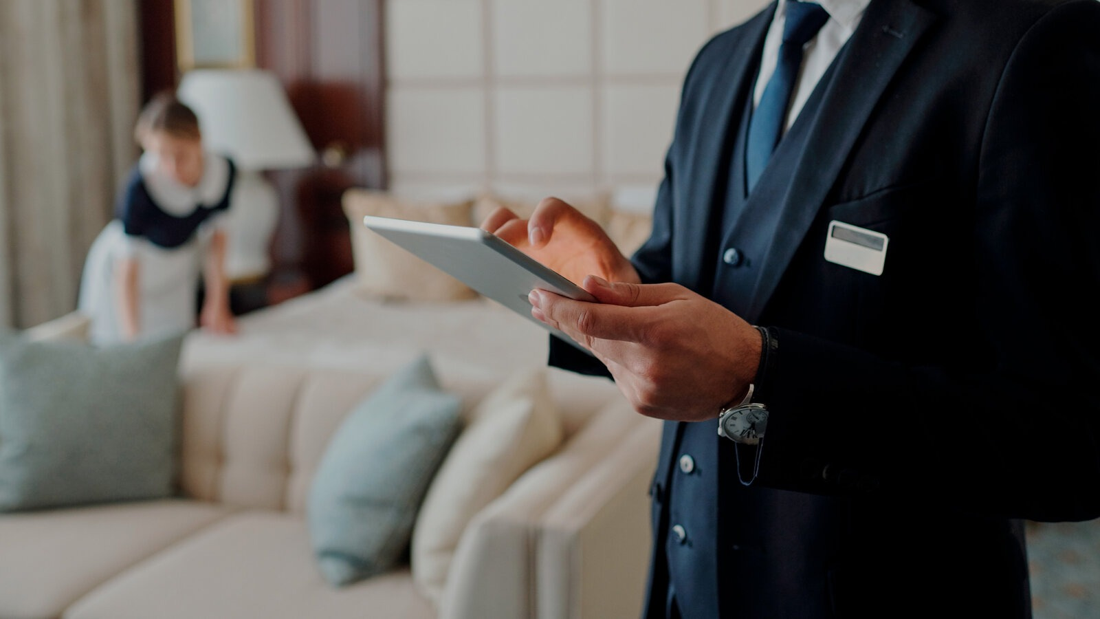 Emerging UAE F&B Trends and Hospitality Career Insights for Luxury Professionals